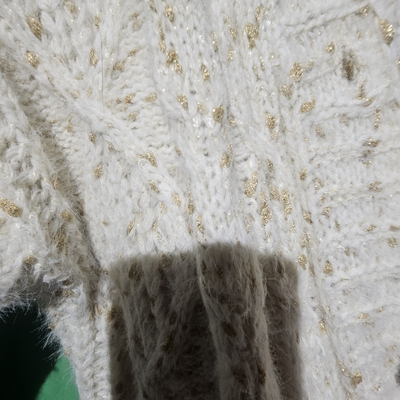 Petal Dew Gold Spec Cozy Cream Cable Knit Sweater Small - Oversized EUC PTP 23 - Picture 3 of 5